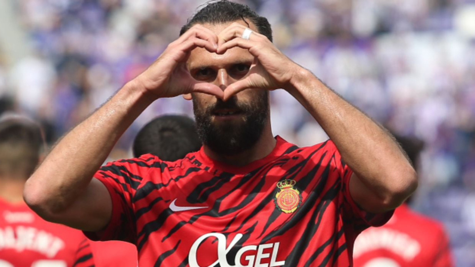 Vedat Muriç 12 gole ulaştı