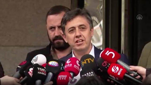 Yeşil Sol Parti'nin aday listesi YSK'ya sunuldu