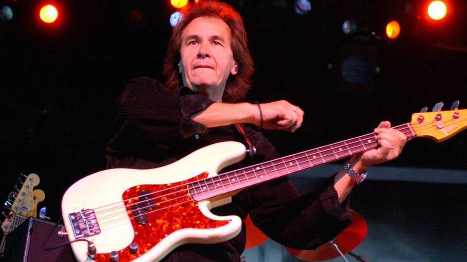 John Regan hayatını kaybetti