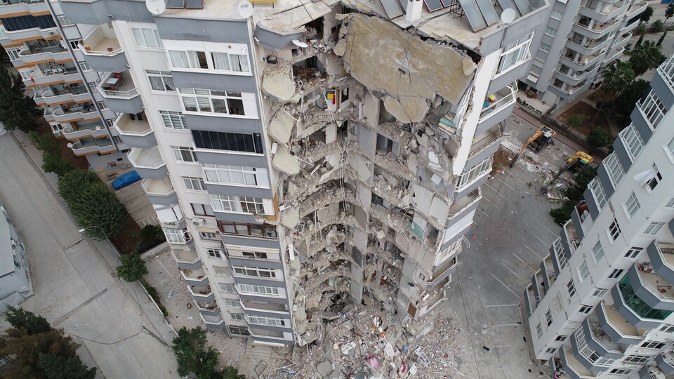 Deprem travmasına dikkat! Bu belirtiler varsa...