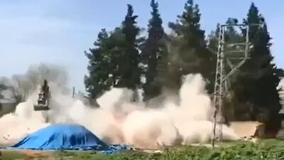 Deprem bölgesindeki yıkımlarda feci kaza!