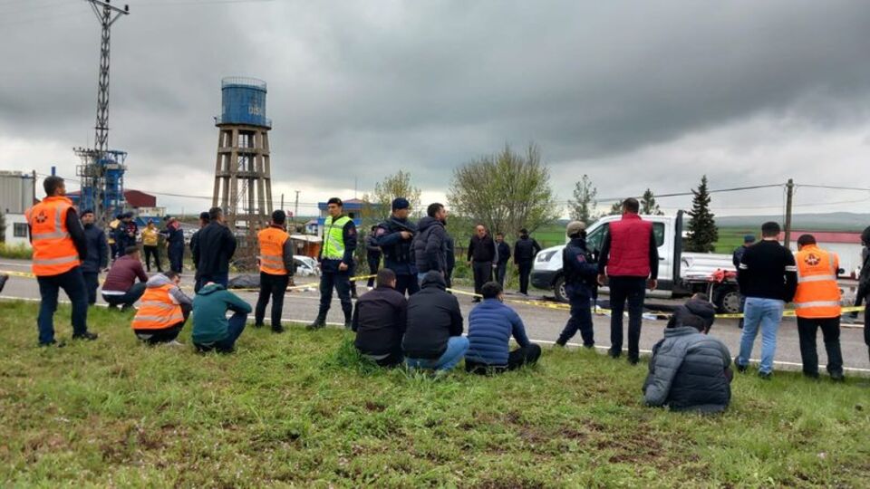 İşçilerin arasına daldı: Ölüler ve yaralı var