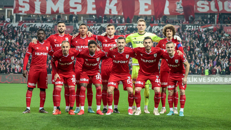Samsunspor 11 yıl aradan sonra Süper Lig'de!