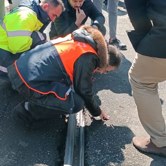 Güngören'de tramvay raydan çıktı