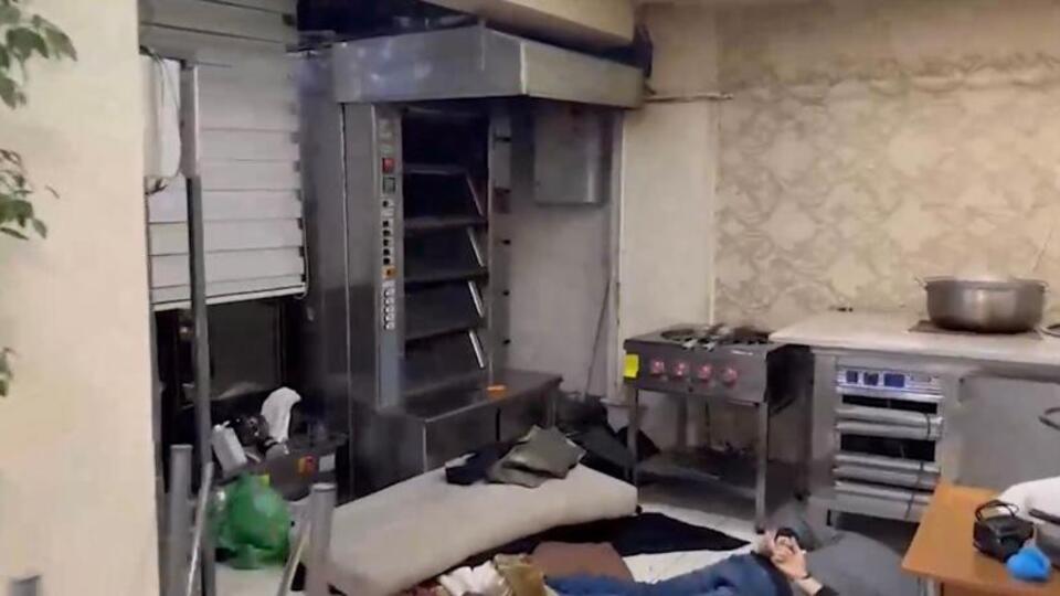 Fırında gizli bölmede yakalandı! Evinden patlayıcı çıktı