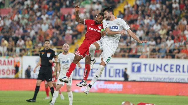 İstanbulspor 1-2 Bitexen Antalyaspor, Futbol