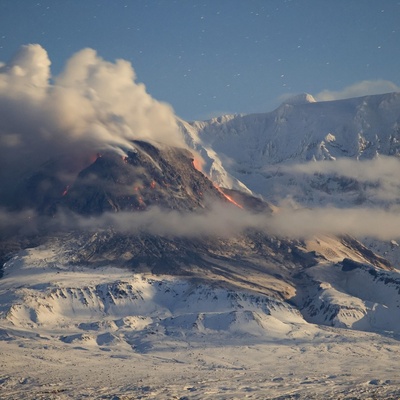 Rusya'da sokaklar kül tabakasıyla kaplandı