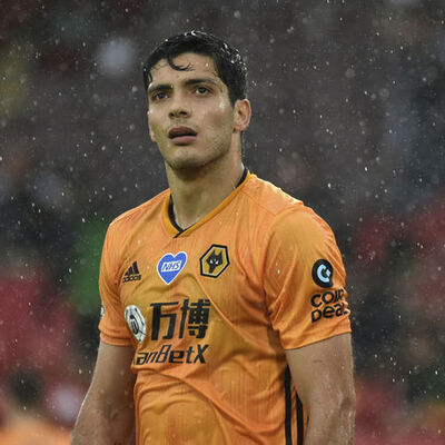 Fenerbahçe golcüsünü İngiltere'de buldu