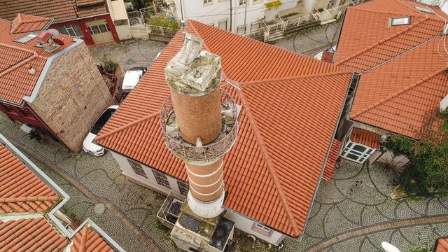 Gölgeye düşen saatler