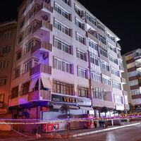 İstanbul'da 6 katlı bina çökme riski nedeniyle boşaltıldı