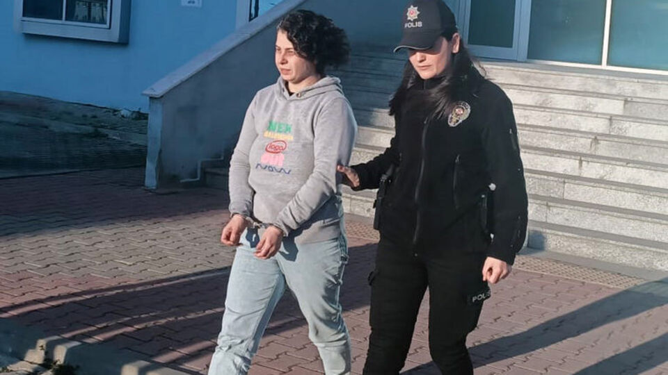 Erkek arkadaşıyla tartışanı av tüfeğiyle vurdu!