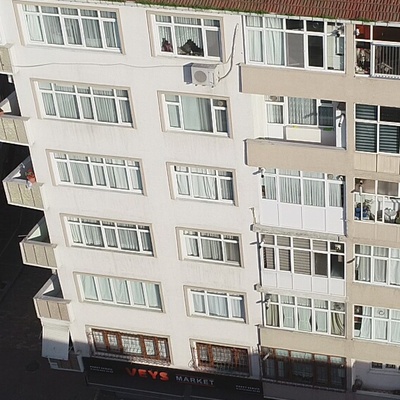 Deprem olmadan sallandı! İstanbul'da korku dolu anlar