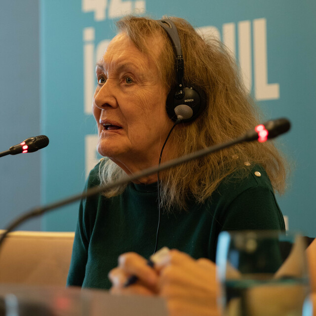Nobel ödüllü Ernaux okurlarıyla buluştu