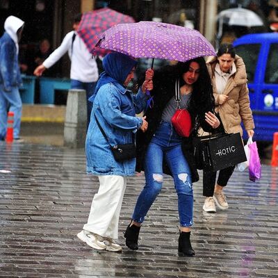 Meteoroloji'den önemli uyarı! 3 bölgede sağanak var!