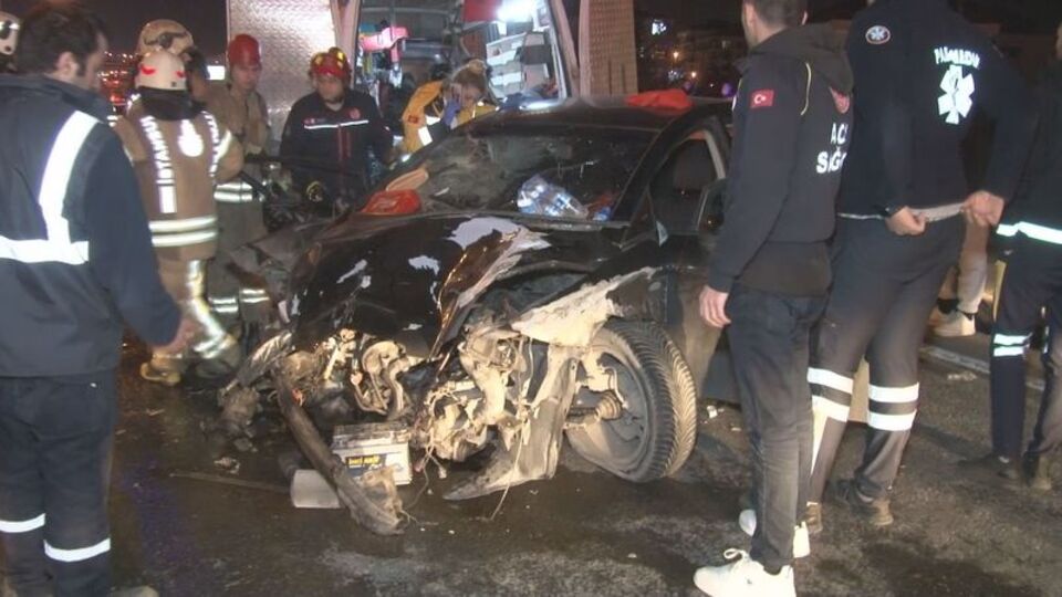 İstanbul'da yaşandı! Ölü ve yaralılar var! Neden: Makas!