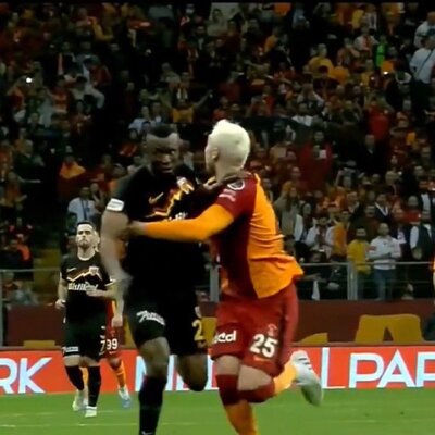 Kırmızı kart var mı?