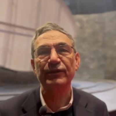 Orhan Pamuk'tan övgü