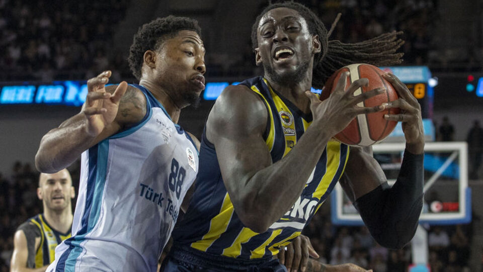 Liderlik maçında kazanan Türk Telekom!