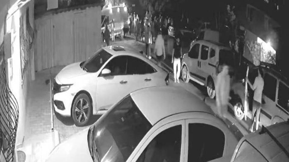 Motokurye, pompalı tüfekli saldırıda yaralandı