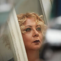 Elif Yakarçelik'ten yeni şarkılar