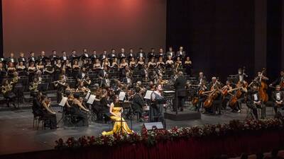 Antalya Devlet Opera ve Balesi'nden 'Senfonik Neşet Ertaş Türküleri' konseri