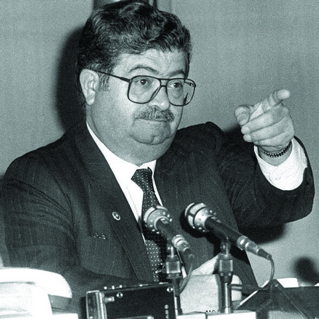 Turgut Özal mezarı başında anıldı