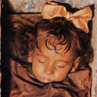 Küçük kızın mumyası hâlâ ilk günkü gibi!