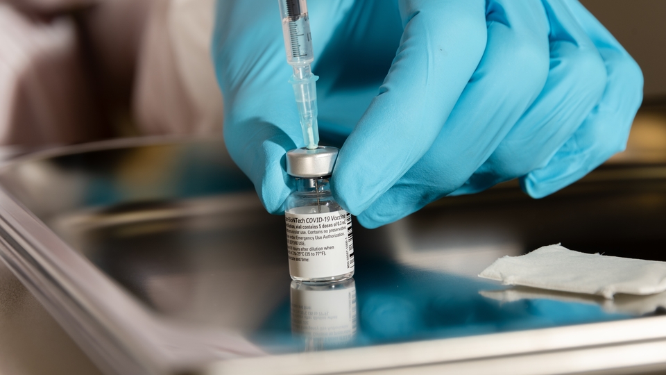 FDA'den risk grubundaki hastalara ekstra güçlendirici doz tavsiyesi