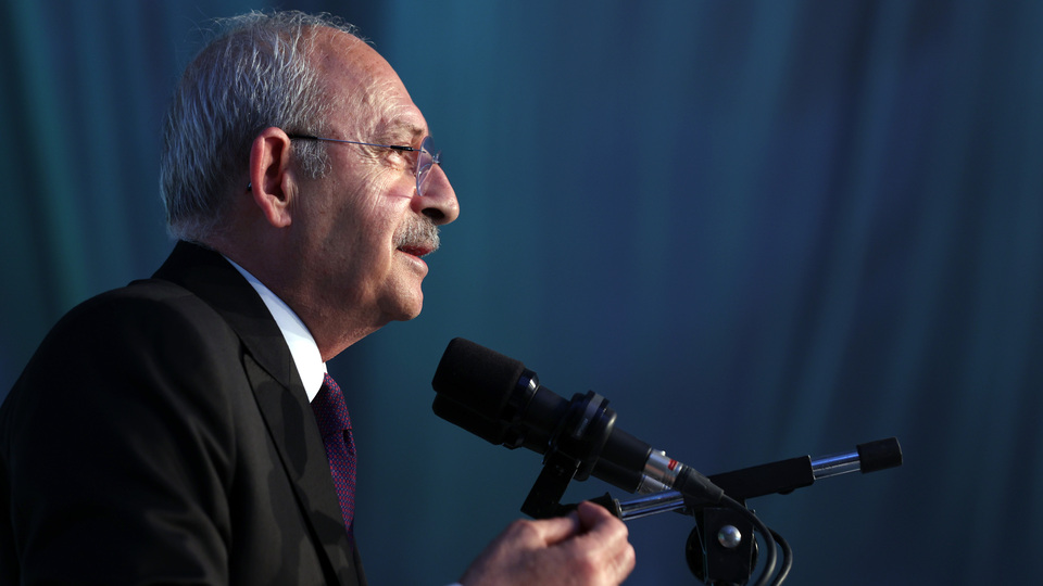 Kılıçdaroğlu, depremzedelerle bir araya geldi