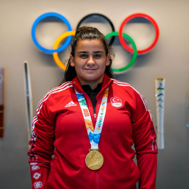 Dilara Narin, halterde Avrupa ikincisi