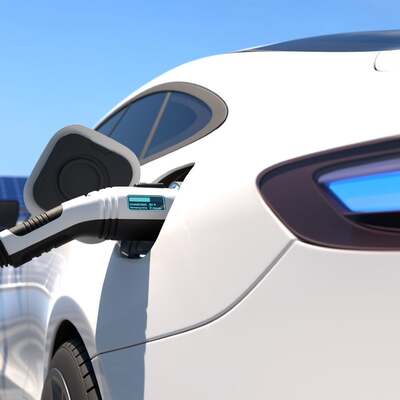 Satılan araçların yarısı elektrikli olacak