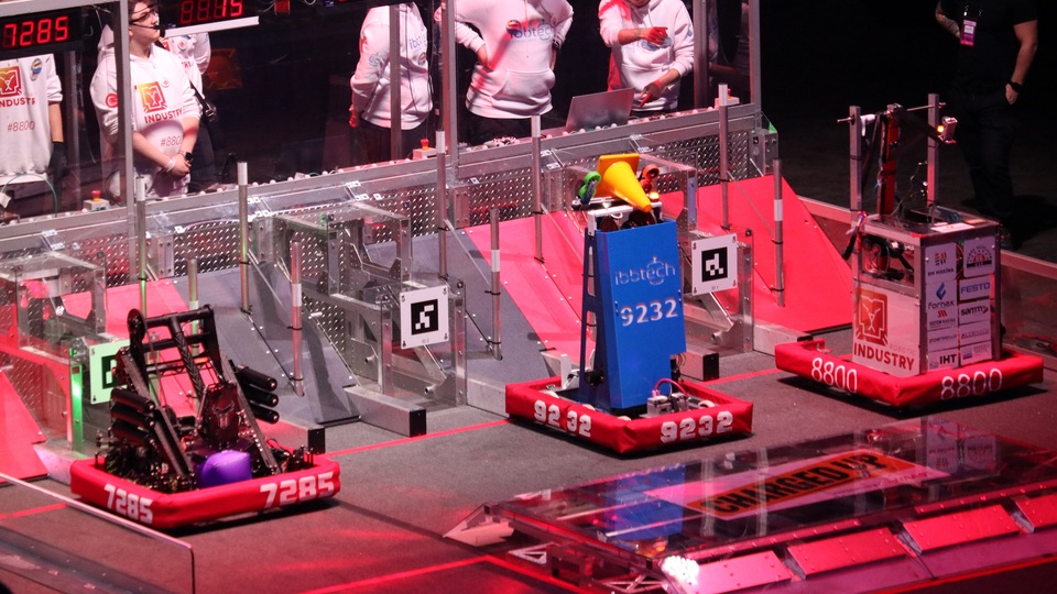 Liseden dünyaya açılan teknoloji