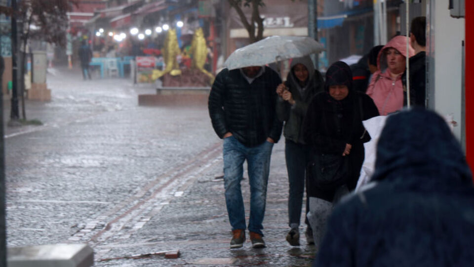 Meteoroloji'den 'sağanak' uyarısı