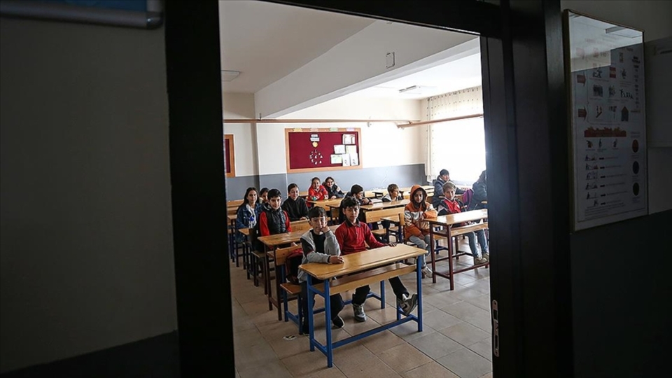 Elbistan'da yarın 54 okulda daha eğitim öğretime başlanacak