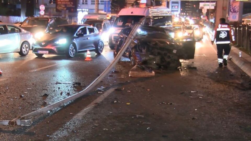 İstanbul'da 7 araçlık zincirleme kaza: 8 yaralı