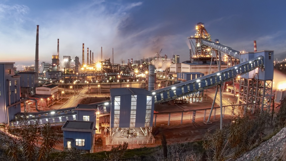 İsdemir üretimde deprem öncesini yakaladı