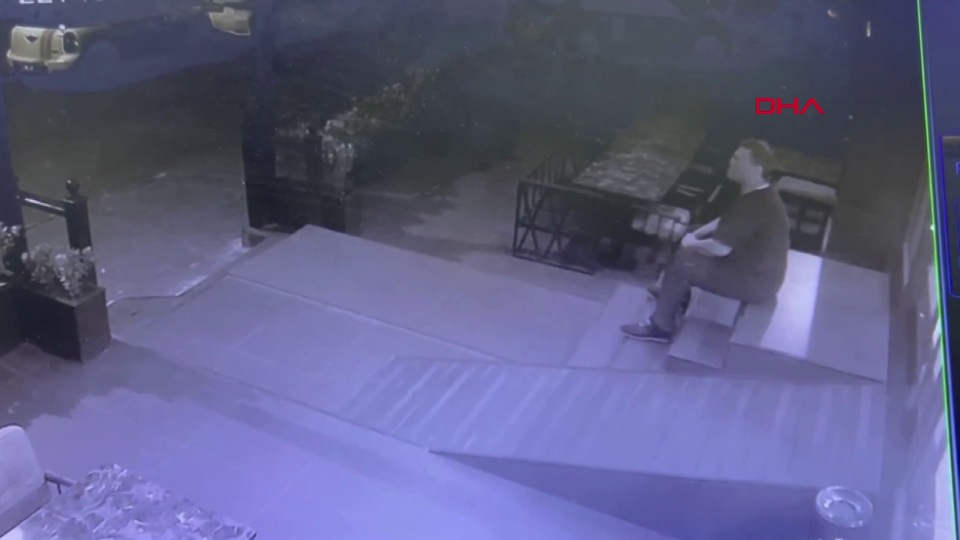 Feci ölüm! Midesindeki kapsüller patladı