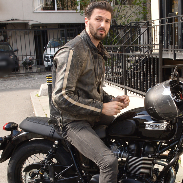 "Motosikletimle aşk yaşıyorum"