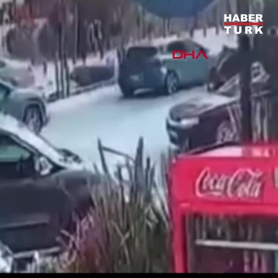 Sancaktepe'de hatalı 'U' dönüşü kazası
