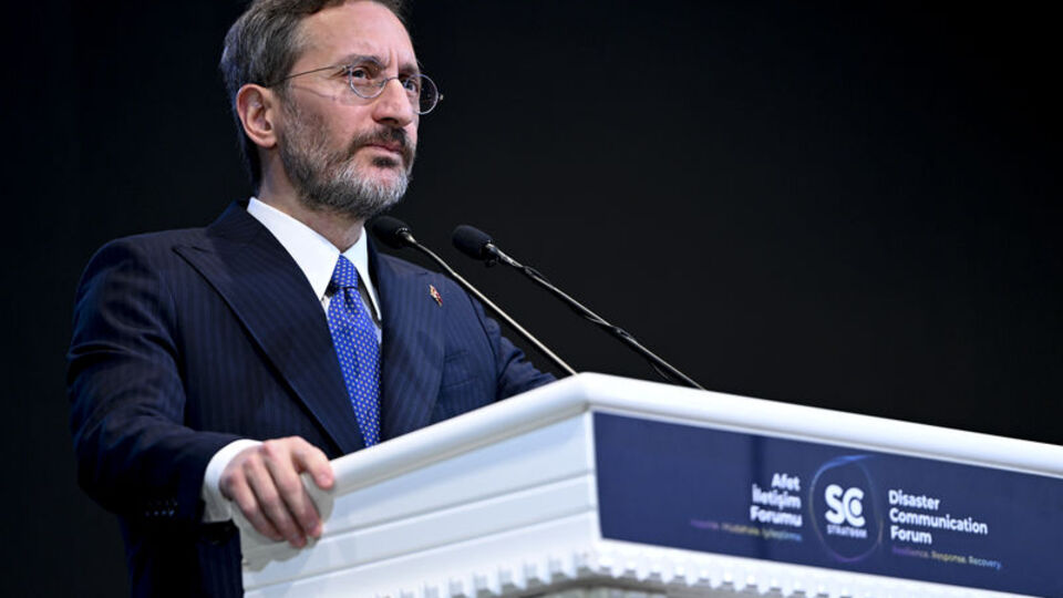 Altun: Milletimiz Cumhurbaşkanımızın arkasında kenetlenecek