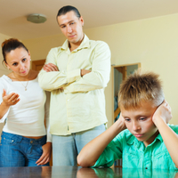 Duygusal olarak istismarcı ebeveynlerin 5 davranışı