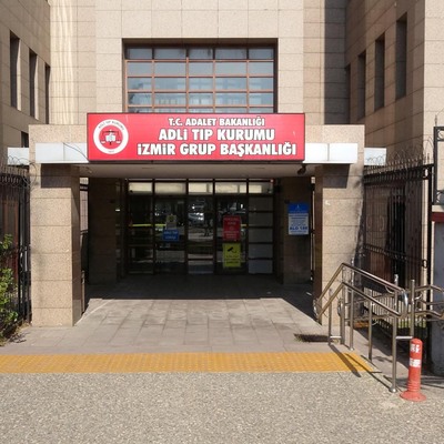 İzmir'de bir kadın eşi tarafından öldürüldü!