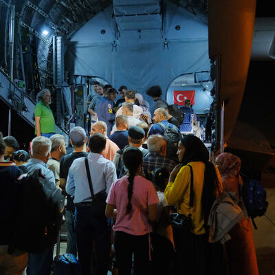 MSB: Sudan'daki 101 vatandaşımız yurda getirildi