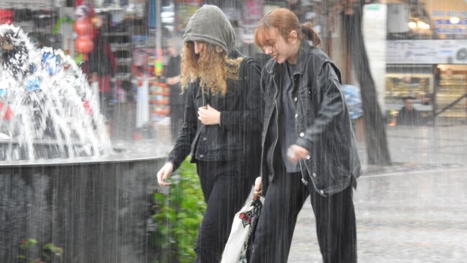 Meteoroloji'den 20 kent için "sarı" alarm! 7 bölgede sağanak!