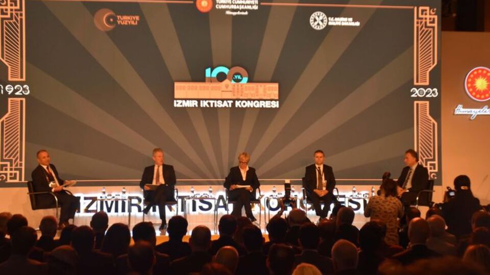 '100. Yılında İzmir İktisat Kongresi' toplandı