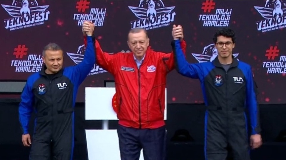 Türkiye'nin ilk uzay yolcuları belli oldu