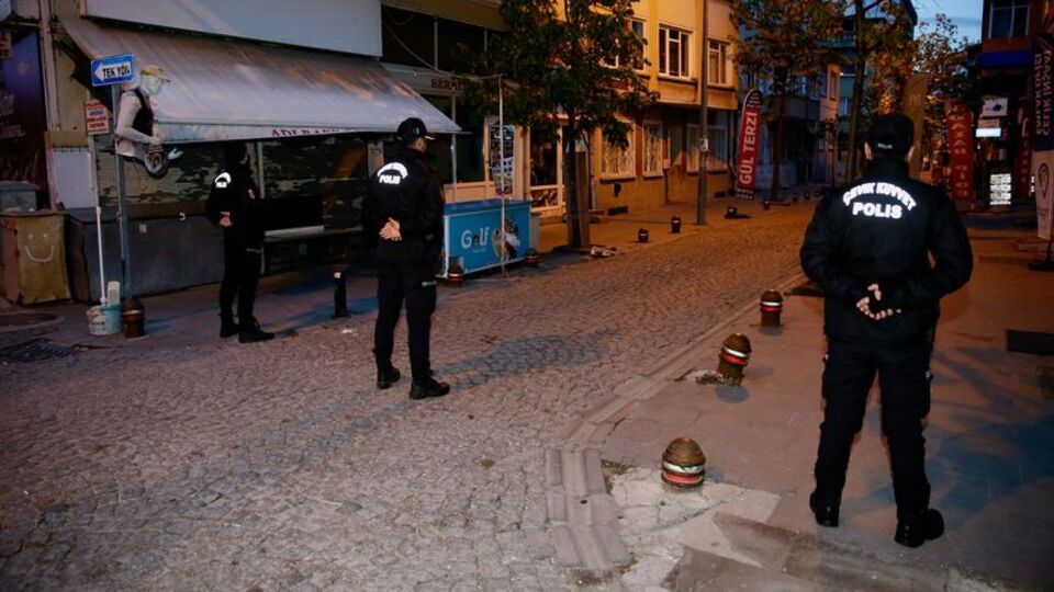 Eskişehir merkezli 8 ilde terör operasyonu: 10 gözaltı