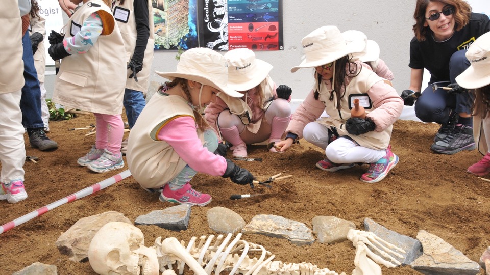 Kültürel miras minik ellere emanet