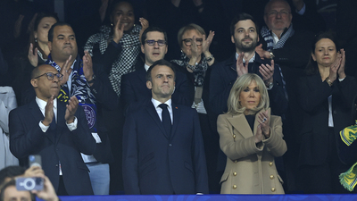 Fransa Kupası finalinde Macron protestosu