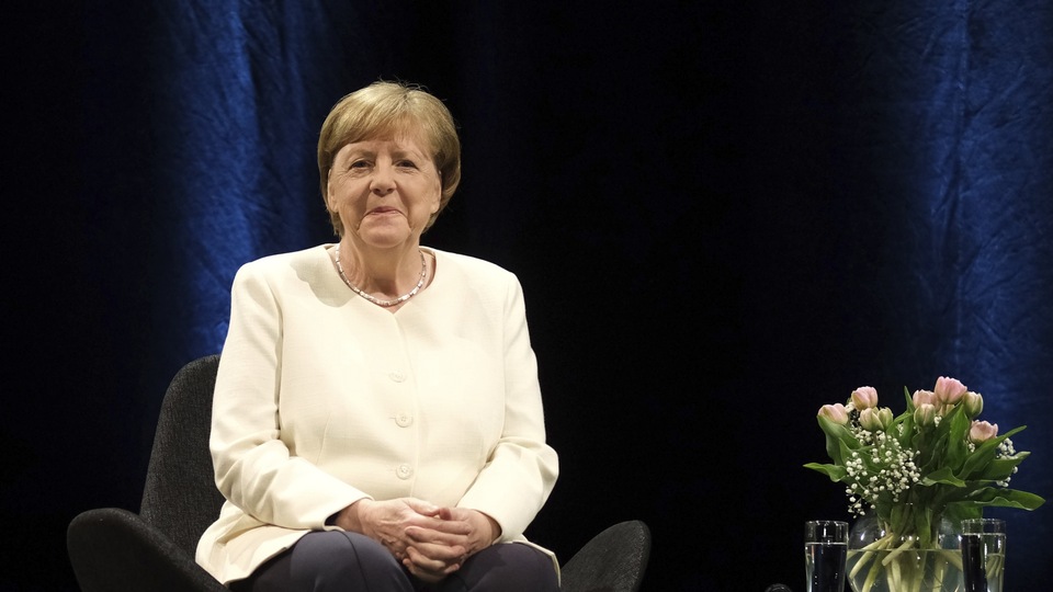 Merkel'den savaşa ilişkin: Elimden geleni yaptım